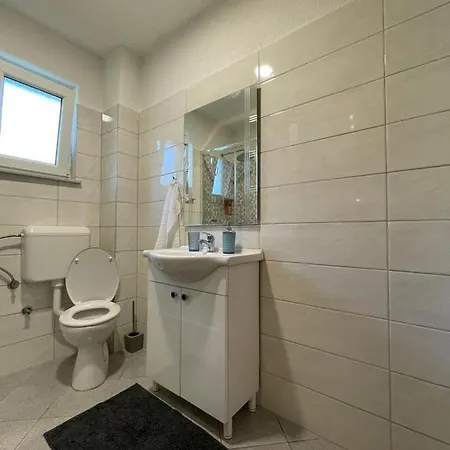 Sunny Garden アパート *